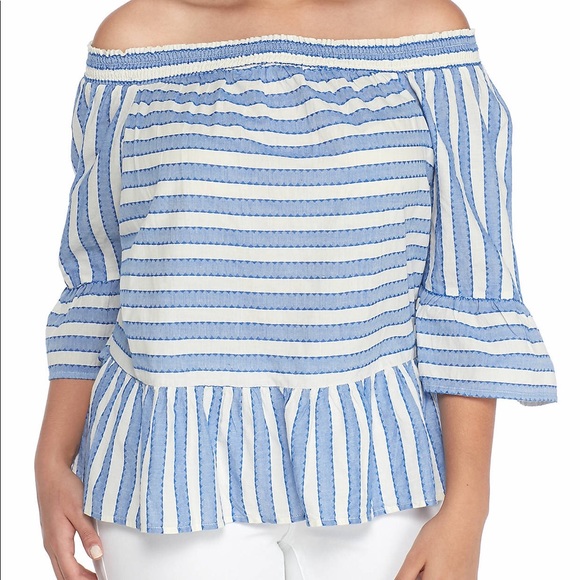 crown & ivy Tops - 🎉HP🎉Crown & Ivy Blue and White off shoulder top